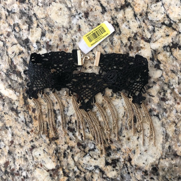 8 Chocker Necklaces - Picture 5 of 8